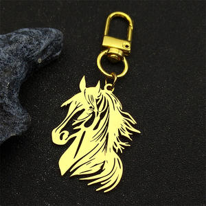 Promotionele geschenken sport metalen sleutelhanger met aangepaste gravure labels roestvrij staal paardvormig embleem metalen sleutelhanger - Product Image 3