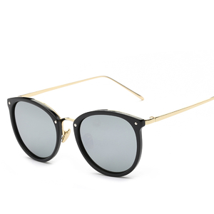 Gafas de Sol Polarizadas Redondas de Metal para Mujer, con Protección UV400 Cat.3, Diseño Moderno y de Alta Calidad - Product Image 3