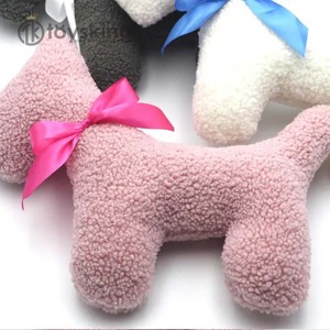 Peluche de <span class=keywords><strong>Perro</strong></span> Scottie Hecho a Mano - Juguete de Terrier de Pelo Grueso, Decoración Boho Neutral para Jardín, Adorno Decorativo para Interiores y Exteriores - Product Image 1