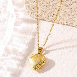 Pendentif cœur gravé avec le mot Allah, médaillon photo gravé, collier album photo - Product Image 4