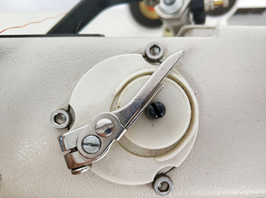 Máquina <span class=keywords><strong>de</strong></span> <span class=keywords><strong>Coser</strong></span> Industrial <span class=keywords><strong>de</strong></span> Alta Velocidad OREN con Motor para Telas y Ropa RN-8365D - Product Image 3