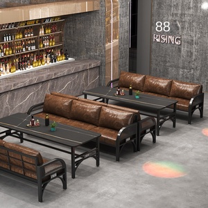 Ensemble de table à manger commerciale en métal industriel vintage avec plateau de table en bois durable, chaises de bar carrées pliables pour utilisation en <span class=keywords><strong>restaurant</strong></span> - Product Image 1