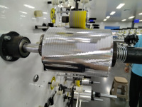 Rebobineuse semi-automatique Contrôle précis de la tension Fonctionnement facile pour film plastique Papier Mousse Ruban Machines d'emballage en plastique