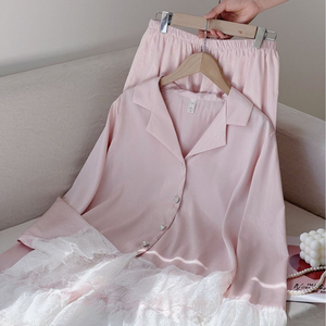 Conjunto de Pijamas de Seda de Lujo Personalizados para Mujer, Conjunto de Seda Estampado, Manga Larga, Cuello Camisero, 2 Piezas, Ropa de Dormir Informal, Estilo Fresco - Product Image 4