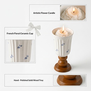 Bougie parfumée en céramique florale française avec support en bois, motif floral, corps en cire, décoration d'intérieur, cadeau d'anniversaire - Product Image 6