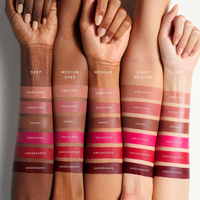 Nouveau Gloss Hydratant Végétalien de Luxe à Marque Blanche Personnalisable, Haute Pigmentation, Longue Tenue, Repulpant, Multicolore, Vente en Gros