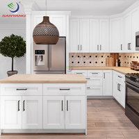 Armoires de cuisine américaines tout en bois blanc gris Shaker Vietnam Thaïlande Chine Usine directement pour les États-Unis Vente en gros et projet