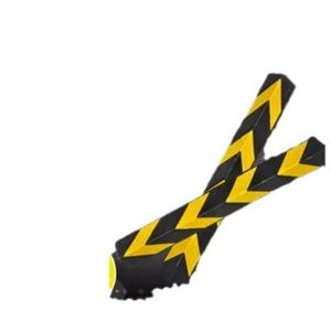 Protectores de Esquinas de Goma de 80 cm, Reflectantes, Negros, para Estacionamientos Subterráneos, Tiras Protectoras para Parachoques, Instalaciones de Tráfico - Product Image 1