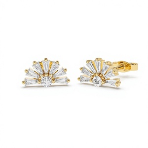 Boucles d'oreilles en or blanc 14 carats avec diamants de laboratoire taille ronde - Product Image 1