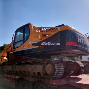 Excavadora Hyundai 260LC-9S de Segunda Mano de Alta Calidad, Equipada con Características de Seguridad Avanzadas y Control Fácil de Usar - Product Image 3