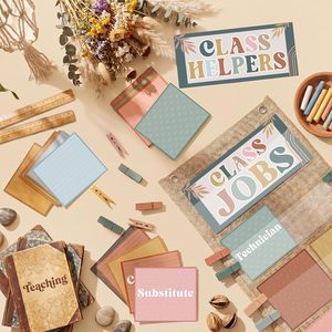 Tableau de classe avec cartes, pinces et crochets pour l'organisation des aides de classe et des assistants d'enseignants - Product Image 4