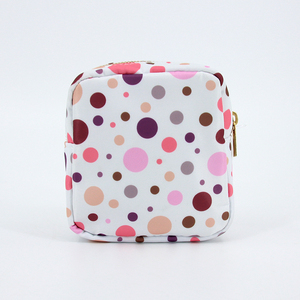 Wholesale Custom Portable Travel <b>Storage</b> <b>Bag</b> Women Travel Digital Printing Toiletry <b>Bag</b> for Outdoor <b>Large</b> Cosmetic Toiletry <b>Bag</b> - Product Image 6