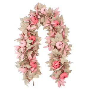 Guirnalda de Hojas de Arce Artificiales Fácil de Obtener con Calabazas Rosas y Bayas para Decoración de Acción de Gracias, 6 pies - Product Image 4