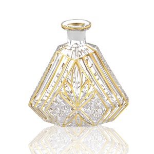 N9 Luxury Goldline Crystal Whiskey Decanter Modern Design Gold Rim Bouteille de vin en verre avec logo personnalisé pour les fêtes et les cadeaux - Product Image 3