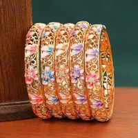 Gelang Filigree Berongga Lapis Emas Paduan Logam Enamel Motif Bunga dengan Berlian Imitasi, Gelang Vintage Floral untuk Wanita Grosir