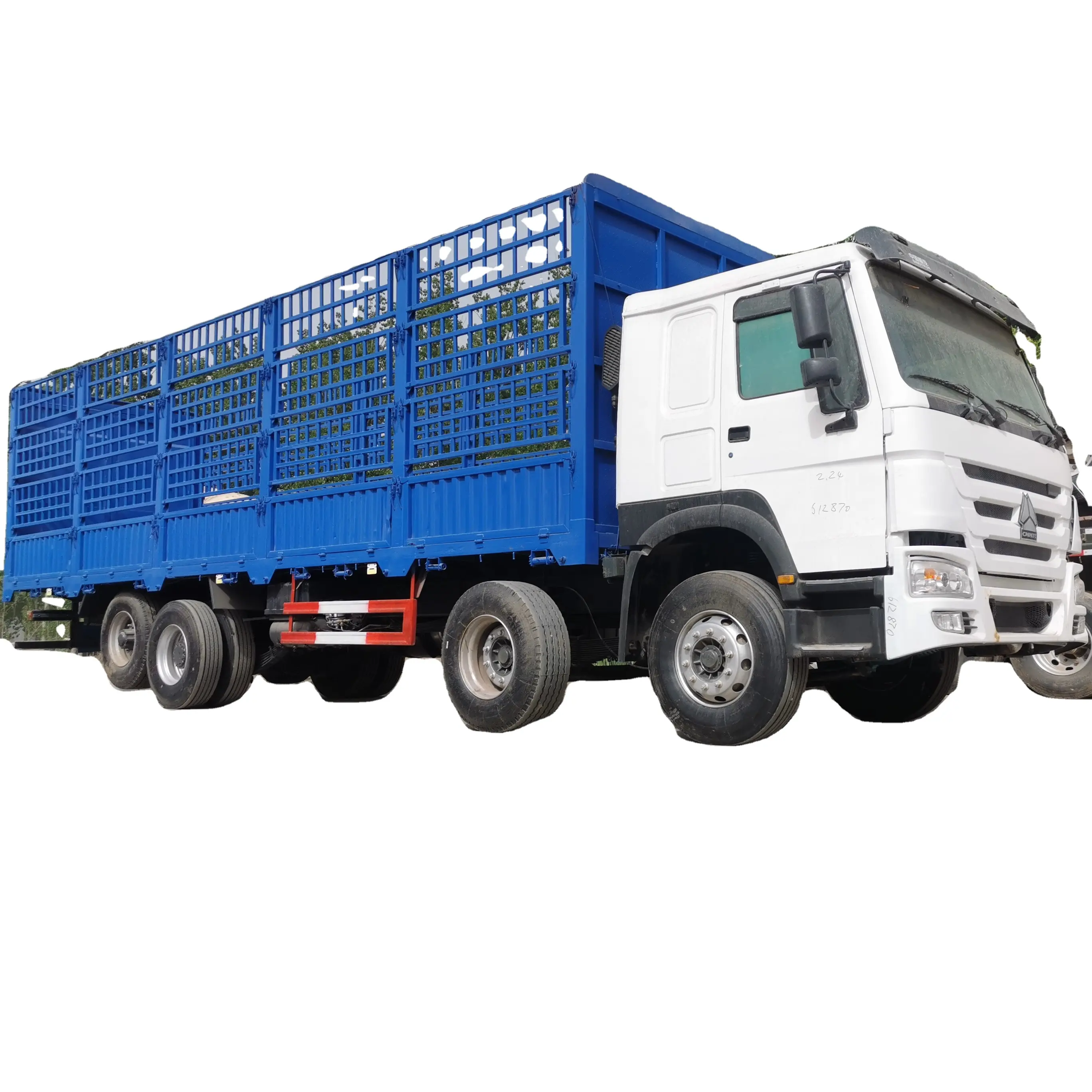 Cheap price 50 tons van cargo truck Sinotruk used fence trucks for sale