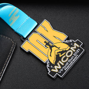 เหรียญรางวัลโรงเรียนออกแบบรูปทรงตามสั่ง เหรียญโลหะเคลือบอ่อน 3 มิติ โลโก้แบบกำหนดเอง เหรียญกีฬาราคาประหยัดสำหรับการแข่งขันยิมนาสติก - Product Image 6