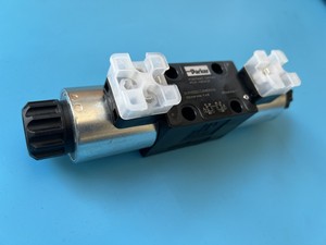 D1FVE02CC0NKW3 Réducteur proportionnel à action directe - Commande pilote pour applications industrielles - Product Image 3