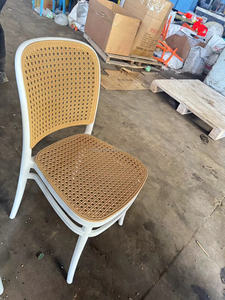 Chaise empilable en plastique tressé imitation rotin, chaise de salle à manger durable sans accoudoirs en PP pour restaurant, hôtel, mariage, événementiel et <span class=keywords><strong>location</strong></span> - Product Image 5