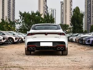 Nuevo Changan Univ Sedán de Gasolina, Tercera Generación 2025, Versión Deportiva Noble 1.5T - Product Image 3