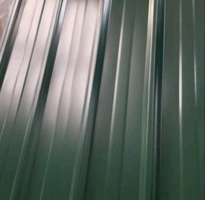 Tôle ondulée en acier galvanisé prépeint économique et facile à installer, 0,45 mm x 900 mm, plaque de toiture de 3,0 m pour maison résidentielle - Product Image 2