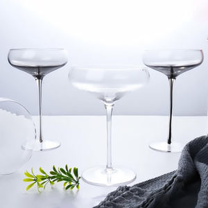 <span class=keywords><strong>Verres</strong></span> <span class=keywords><strong>à</strong></span> Martini de Luxe <span class=keywords><strong>pour</strong></span> Boissons Mixtes, 310 ml, Transparent, Vente en Gros - Product Image 3