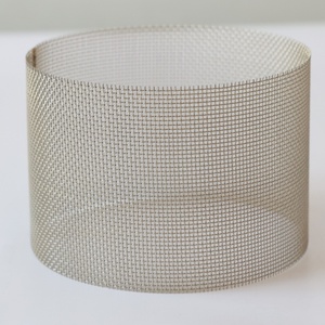 Filtre à seau en acier inoxydable, cylindre filtrant monté sur le dessus du réservoir, fond ouvert, couvercle d'accès pour nettoyage rapide, poignée de levage standard - Product Image 3
