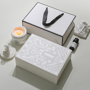 Creative Oem Logo Multiple Scented Candle Scented Luxury Packaging Gift Paper Box Customized Candle Boxes