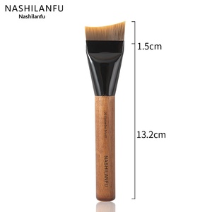 Pinceau de maquillage professionnel à tête plate en poils d'animaux avec manche en bois, idéal pour fond de teint liquide et correcteur, pour artistes - Product Image 5