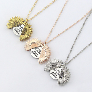 Collares de Girasol para Mujer, Collar con Medallón Abierto 'You Are My <span class=keywords><strong>Sunshine</strong></span>', Joyería de Cumpleaños, Colgante Colorido - Product Image 2