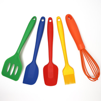 Offre Spéciale – Ustensiles de Cuisine Miniatures pour Enfants en Silicone Alimentaire, Lot de 5 Pièces Antiadhésives et Sûres pour les Aliments : Fouet, Spatule à Fentes, Cuillère, Spatule et Brosse
