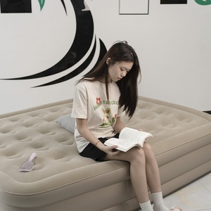 <span class=keywords><strong>Matelas</strong></span> gonflable <span class=keywords><strong>de</strong></span> lit d'air <span class=keywords><strong>de</strong></span> taille jumelle <span class=keywords><strong>adulte</strong></span> <span class=keywords><strong>avec</strong></span> la pompe rechargeable intégrée - Product Image 2