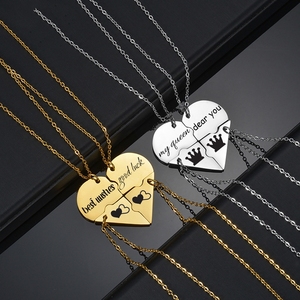 Chaîne ajustable en plaqué or 18 carats avec pendentif en forme de 4 cœurs en forme de puzzle Bestfriend Diy Name Necklace Bijoux en acier inoxydable - Product Image 3