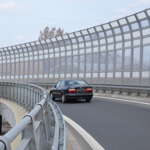 Barrière anti-bruit pour <span class=keywords><strong>viaduc</strong></span>, installation facile, barrière acoustique métallique pour autoroute, garantie 10 ans - Product Image 6