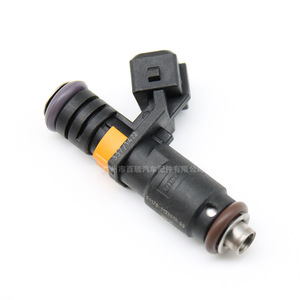 Inyector de combustible Lada 21179-1132010-00 para coches Lada rusos, pieza de repuesto - Product Image 1