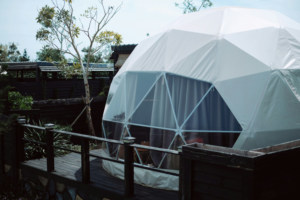 Tenda a cupola Glamping vista panoramica per ritiri ecologici tenda unica a sfera geodetica per campeggi della foresta sulla spiaggia di montagna - Product Image 2