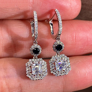 Eleganti Orecchini Pendenti Blu per Donne, Orecchini Scintillanti Raffinati, Gioielli per Orecchie alla Moda - Product Image 1