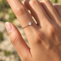 Herz-Moissanit-Kettenring, verstellbarer Schiebeperlen-Scheiben-Charm, zartes Gliederband, GRA 9K 10K 14K 18K Massivgold, Geschenk für Sie