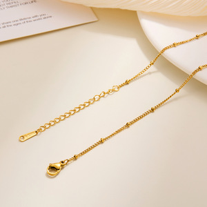 Bracciale di Alta Gamma in Acciaio Inossidabile Placcato <span class=keywords><strong>Oro</strong></span> 18K Design Geometrico Semplice e alla <span class=keywords><strong>Moda</strong></span> Versatile e di Tendenza con Opzione Fai-da-Te Vendita all'Ingrosso - Product Image 5