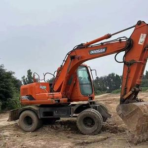 Excavatrice sur pneus Hyundai DH150W-7 d'occasion, 15 tonnes, petite, hydraulique, modèle 2023, moteur 96 kW testé et inspecté - Product Image 1