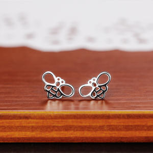 Boucles d'oreilles papillon blanc champagne en alliage, bijoux mignons unisexes à la mode, cadeau pour femmes et hommes - Product Image 5
