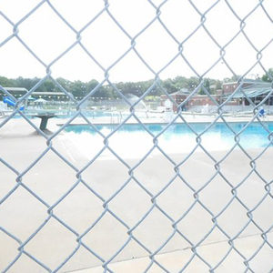 Valla de alambre de cadena con revestimiento eléctrico de 6 pies de alta calidad, revestimiento de PVC, malla de alambre de diamante ciclónico, valla de enlace de cadena de cancha de tenis - Product Image 6