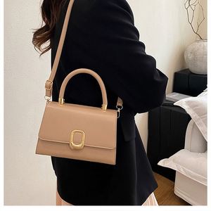 2026 Spring New Arrival Women's Vintage Style PU Leather Handbag <b>Frame</b> Shape Cover Closure Lightweight Waterproof Crossbody Top - Product Image 2