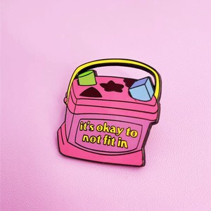 Distintivo personalizzato va bene non adattarsi alla vendita a caldo di spilla rosa spilla per abbigliamento regalo di Natale spille personalizzate In smalto morbido - Product Image 2