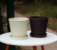 Jardinières et pots de fleurs en plastique de conception nordique moderne Pots de semis de pépinière de jardin extérieur/intérieur épais et durables multicolores