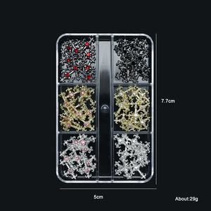 ชาร์มตกแต่งเล็บรูปหัวใจไขว้ 6 ช่อง สไตล์ดาร์กพังก์ โลหะผสมประดับเพชร - Product Image 6