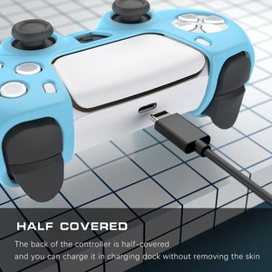 Cover protettiva in Silicone per Playstation 5 PS5 Controller custodia in gomma antiscivolo con 2 impugnature per pollice Set accessori - Product Image 2