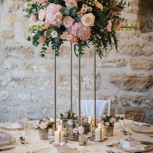 Centro de mesa de boda de hierro Premium para una elegante decoración de mesa de banquete de recepción elegante con detalles intrincados - Product Image 1