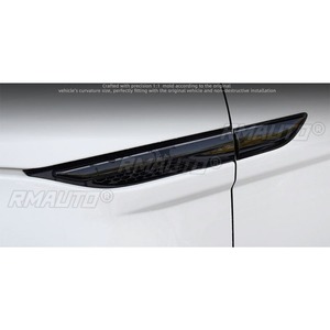 ชุดแต่งกันชนหน้า สำหรับ Range Rover Evoque ปี 2012-2019 พร้อมแผงครอบช่องระบายอากาศด้านข้าง  ตะแกรงครอบช่องลม  ช่องดักอากาศ  อุปกรณ์ตกแต่งรถยนต์ - Product Image 5
