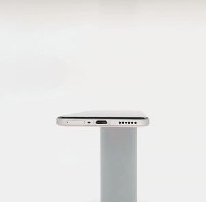 Teléfono Inteligente Civi 4 Pro Slim Premium con Pantalla AMOLED Curva de 120Hz Ultra HD, Cámaras Duales para Selfies, Carga Hiper Rápida de 120W y Batería de Gran Capacidad - Product Image 5